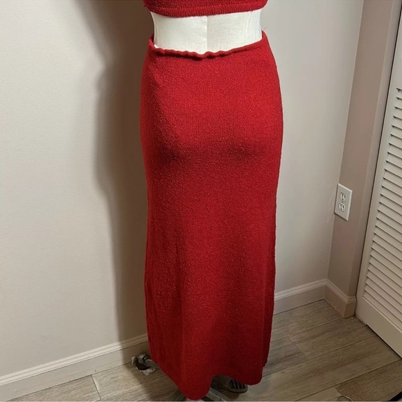 Lulu’s Lush for Life Red Cutout Halter Knit Midi Dress size small - Picture 7 of 14